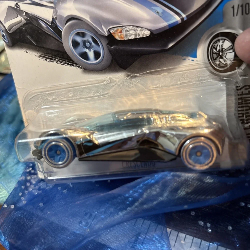 New (8) Hot Wheels Cool Classics‎ Diecast Car